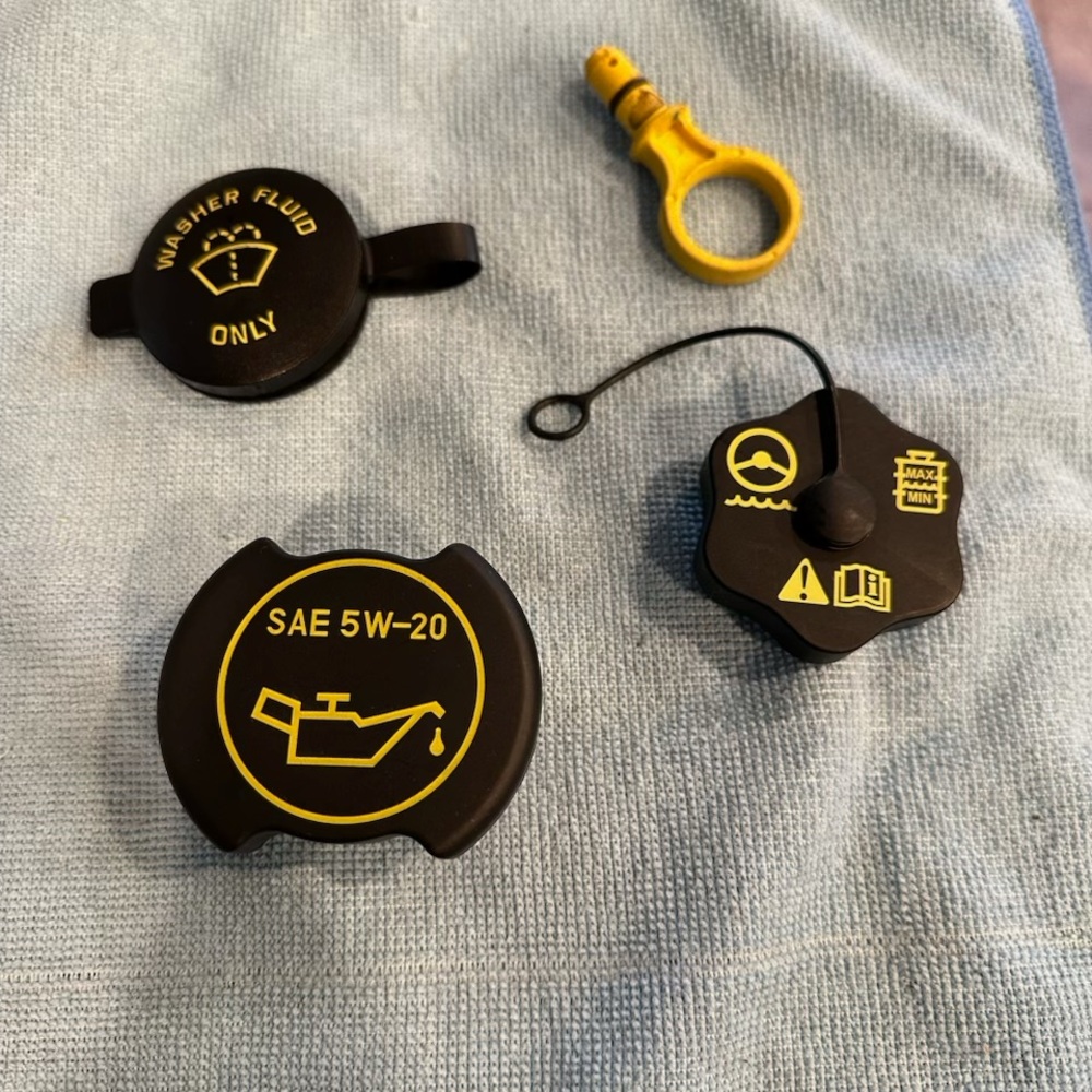 Ford Mustang 05-09 Black and Yellow Car Fluid Caps Set